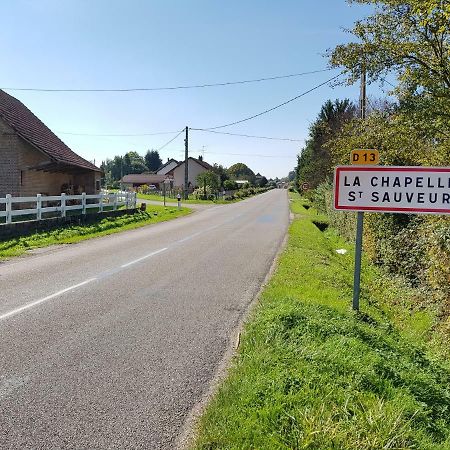 Gite Le Petit Pied-A-Terre La Chapelle-Saint-Sauveur  Bagian luar foto