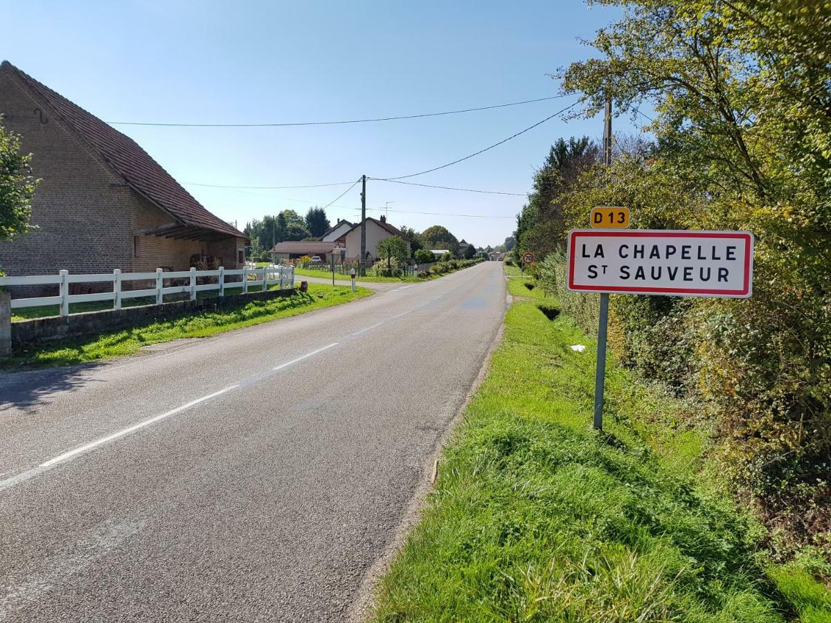Gite Le Petit Pied-A-Terre La Chapelle-Saint-Sauveur  Bagian luar foto